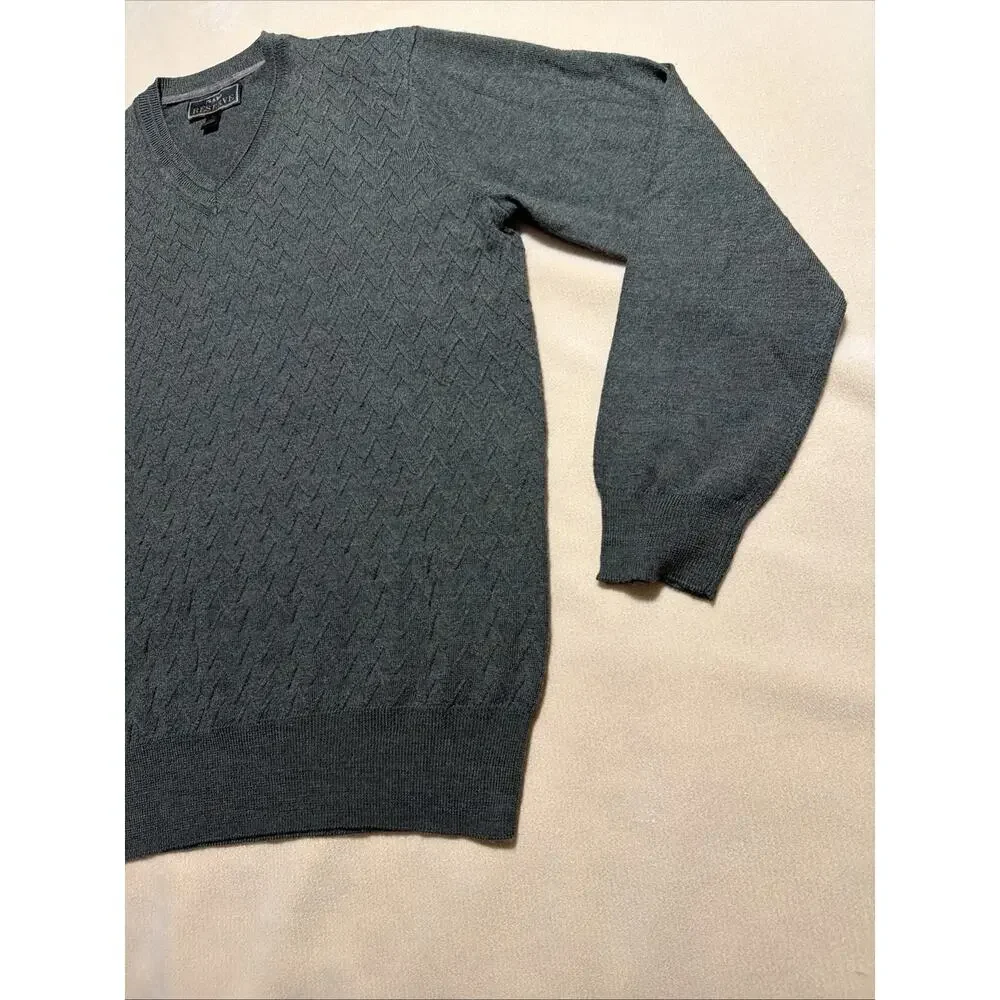 Jos. A. Bank Reserve Textured V-Neck Sweater Large